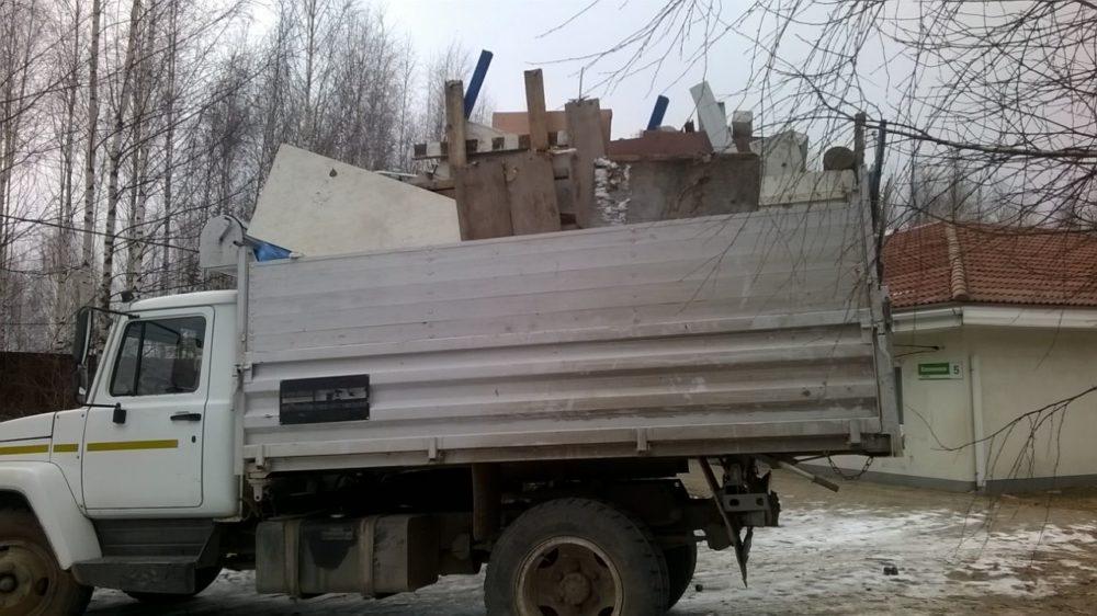 Вывоз мусора ГАЗ самосвал г/п - 5тн. – от 4000 руб. за вывоз